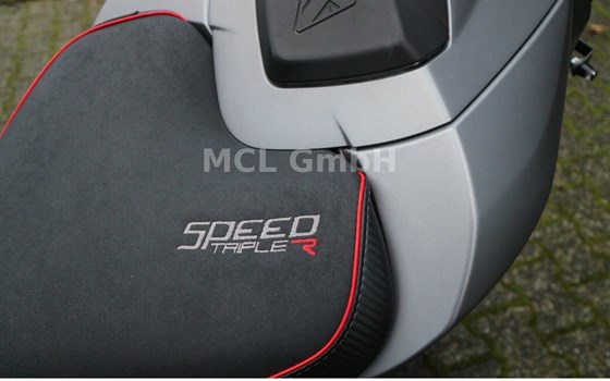 Gebrauchtmotorrad Triumph Speed Triple R - Bild 15