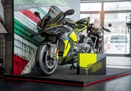 Neumotorrad Ducati Panigale V4 Lamborghini