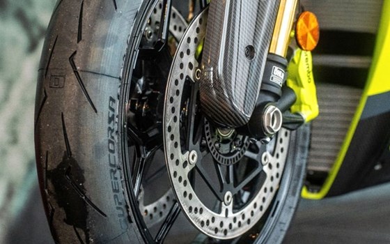 Neufahrzeug Ducati Panigale V4 Lamborghini - Bild 19