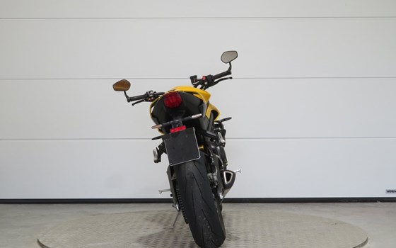 Gebrauchtmotorrad Triumph Street Triple RS - Bild 6