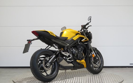 Gebrauchtmotorrad Triumph Street Triple RS - Bild 7