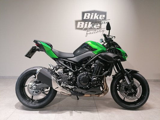 Kawasaki Z900 (GN1 Grün & Grau     ) - Bild 2