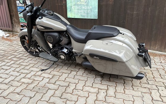 Gebrauchtmotorrad Indian Springfield Dark Horse - Bild 6