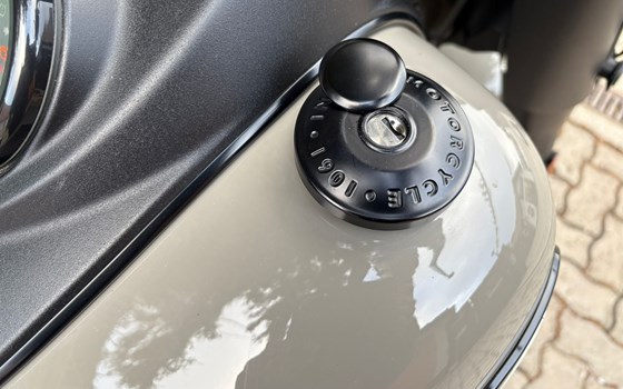 Gebrauchtmotorrad Indian Springfield Dark Horse - Bild 8