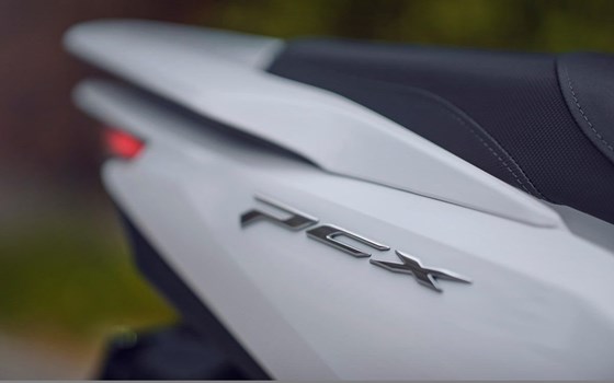 Gebrauchtmotorrad Honda PCX125 DX - Bild 13