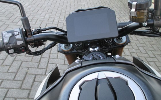 Neufahrzeug Kawasaki Z900 SE - Bild 10