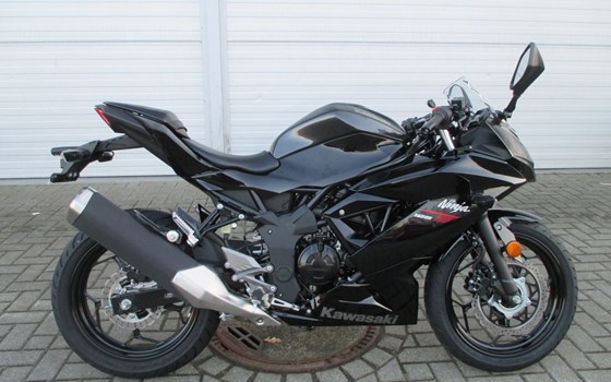 Neufahrzeug Kawasaki Ninja 125 - Bild 1