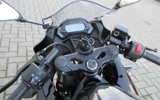 Neufahrzeug Kawasaki Ninja 125 - Bild 2