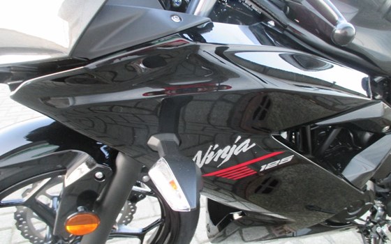 Neufahrzeug Kawasaki Ninja 125 - Bild 4