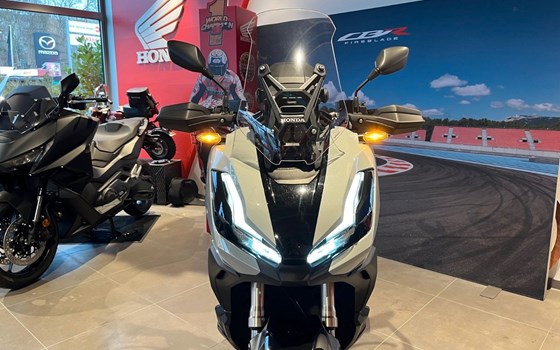 Gebrauchtmotorrad Honda ADV350 - Bild 3