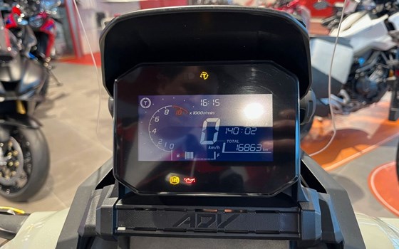 Gebrauchtmotorrad Honda ADV350 - Bild 7