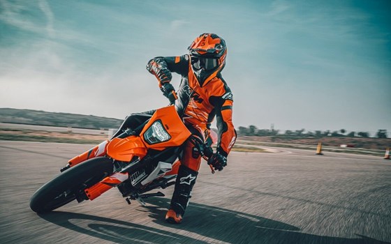 Neufahrzeug KTM 390 SMC R - Bild 12