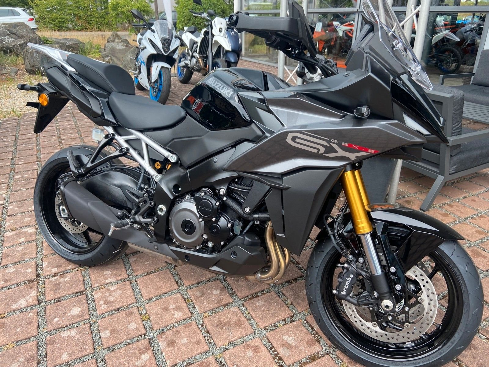 Suzuki GSX-S1000GX