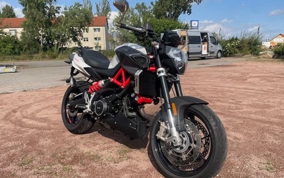Gebrauchtmotorrad Aprilia Shiver 900 - Bild 8