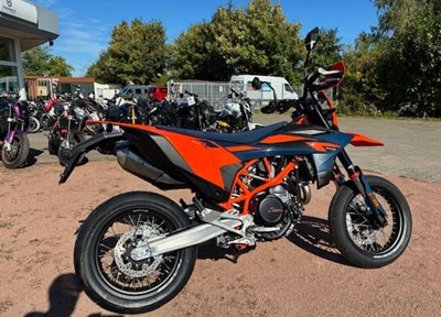 NEUFAHRZEUG KTM 690 SMC R