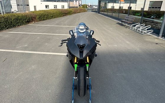 Gebrauchtmotorrad BMW HP4 - Bild 2