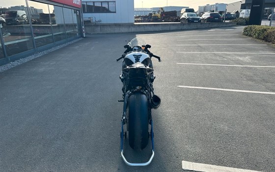 Gebrauchtmotorrad BMW HP4 - Bild 6