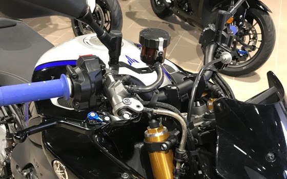 Gebrauchtmotorrad Yamaha MT-10 SP - Bild 9