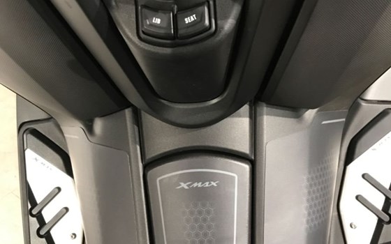 Gebrauchtmotorrad Yamaha XMAX 300 - Bild 5
