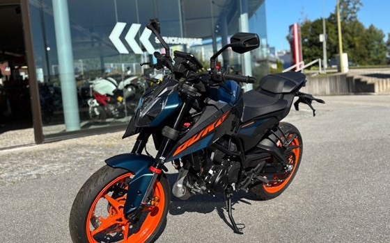 Neufahrzeug KTM 125 Duke - Bild 11