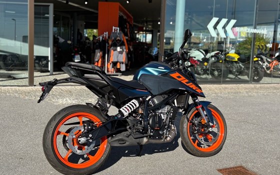 Neufahrzeug KTM 125 Duke - Bild 6