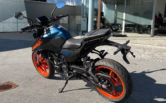 Neufahrzeug KTM 125 Duke - Bild 8