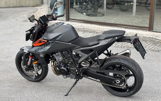 Neufahrzeug KTM 990 Duke - Bild 9