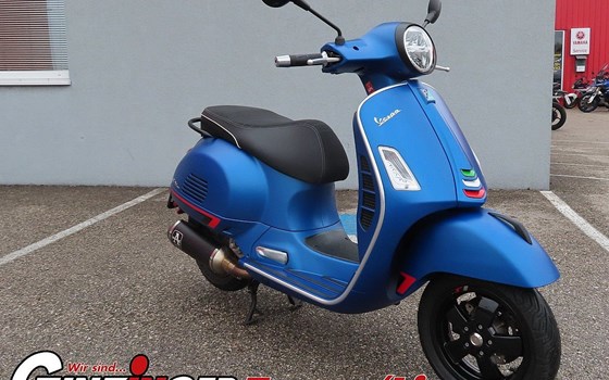 Gebrauchtmotorrad Vespa GTS 300 - Bild 1