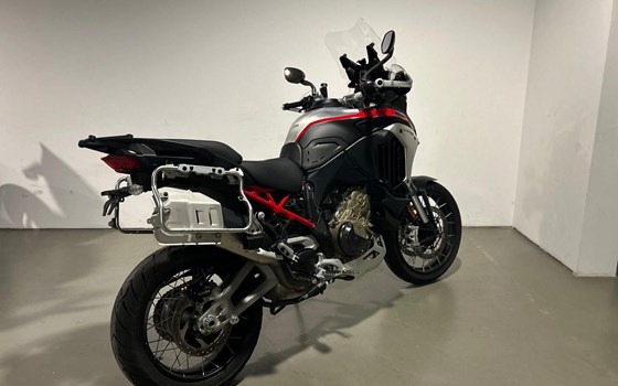 Gebrauchtmotorrad Ducati Multistrada V4 Rally - Bild 3