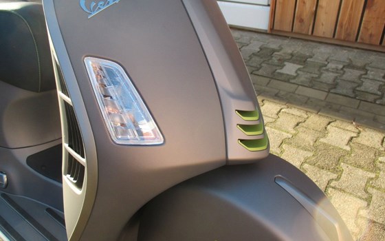 Neufahrzeug Vespa GTS 300 Super Tech - Bild 14
