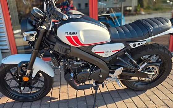 Gebrauchtmotorrad Yamaha XSR125 - Bild 2