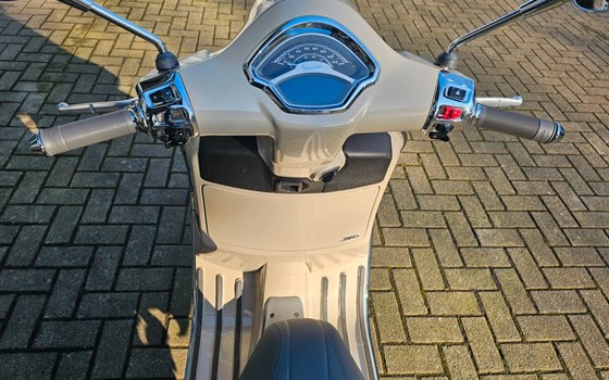 Neufahrzeug Vespa GTS 310 - Bild 11