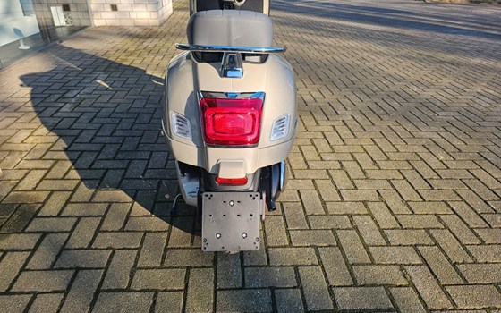 Neufahrzeug Vespa GTS 310 - Bild 9
