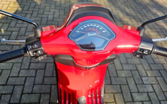 Neufahrzeug Vespa Sprint 50 S - Bild 12