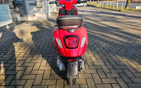 Neufahrzeug Vespa Sprint 50 S - Bild 8