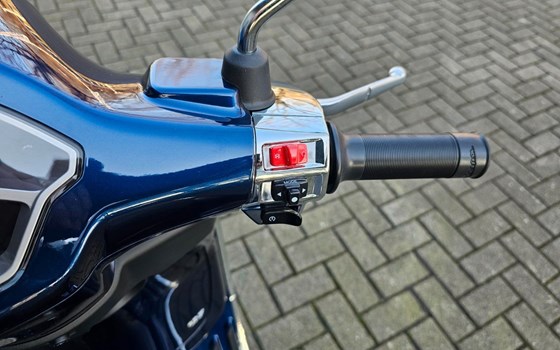 Neufahrzeug Vespa Primavera 125 S - Bild 12