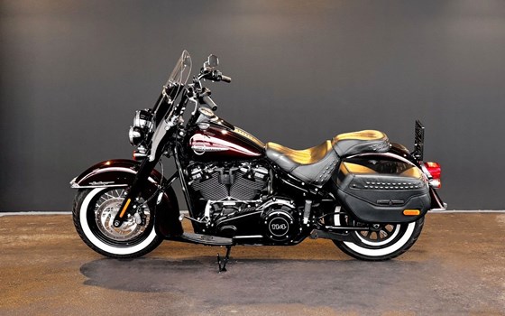 Gebrauchtmotorrad Harley-Davidson Softail Heritage Classic 114 FLHCS - Bild 10