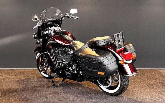 Gebrauchtmotorrad Harley-Davidson Softail Heritage Classic 114 FLHCS - Bild 22