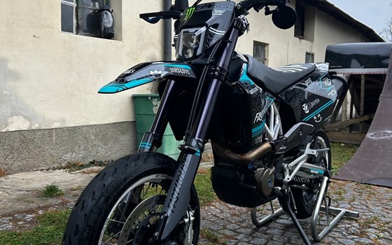 Gebrauchtmotorrad Husqvarna 701 Supermoto - Bild 5