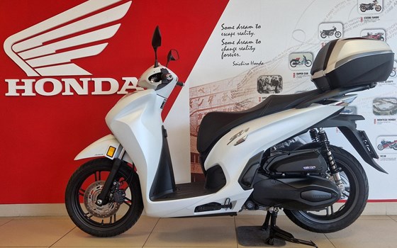 Gebrauchtmotorrad Honda SH350i - Bild 1