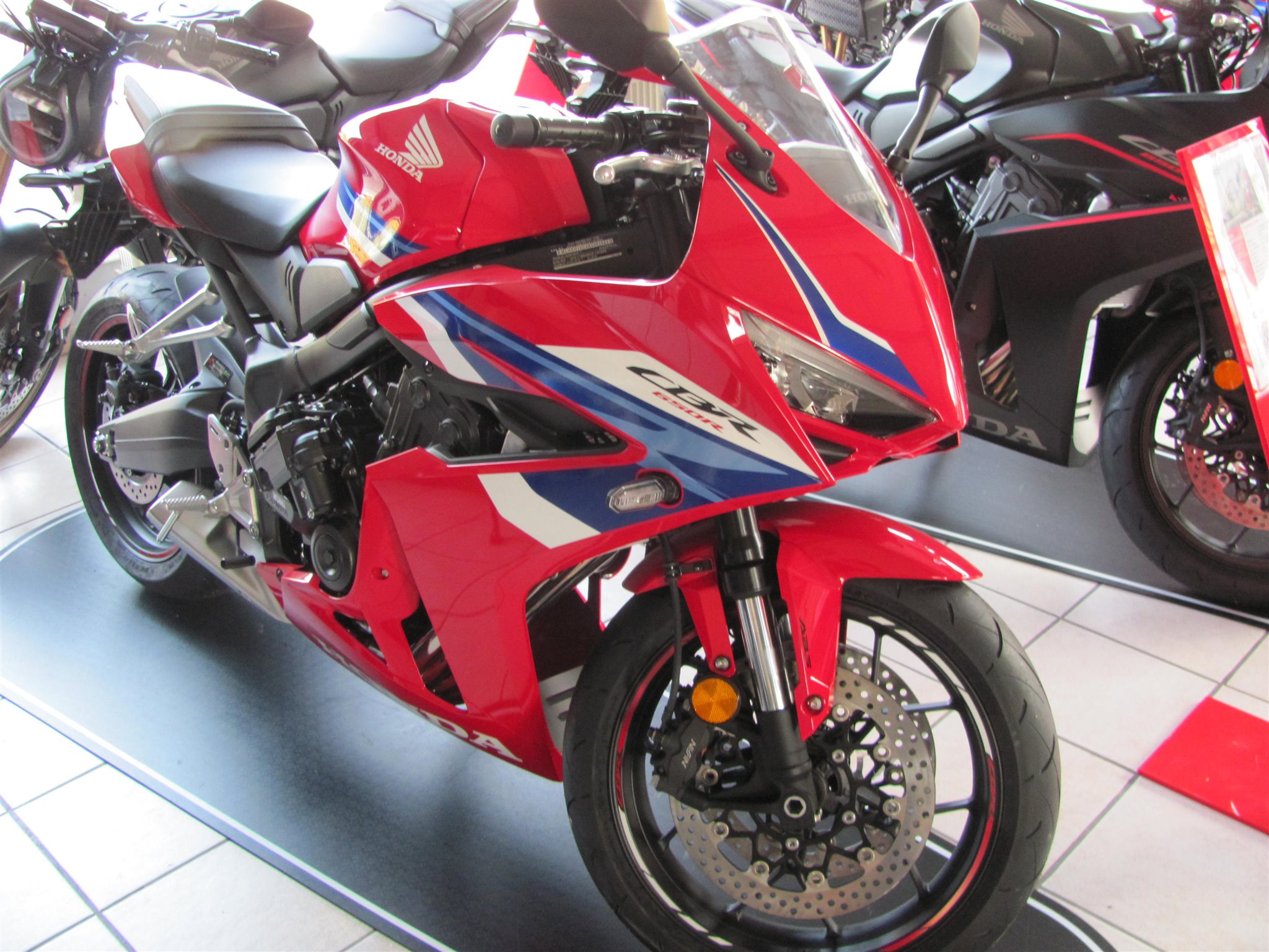 Honda CBR650R E-Clutch