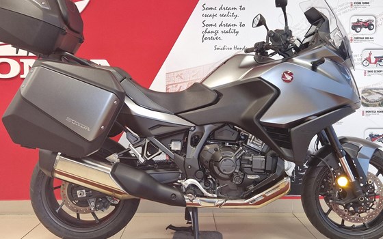 Gebrauchtmotorrad Honda NT1100 DCT - Bild 4