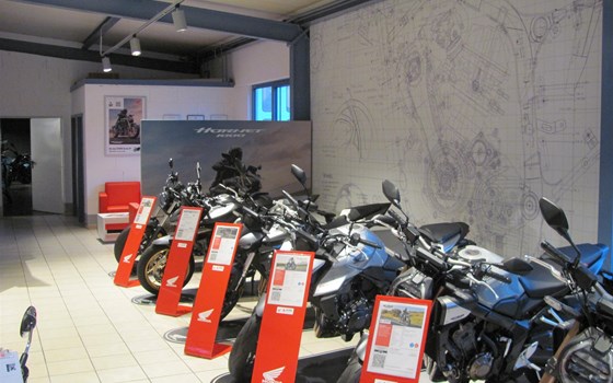 Gebrauchtmotorrad Honda CB125F - Bild 3