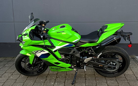 Neufahrzeug Kawasaki Ninja ZX-4RR - Bild 5