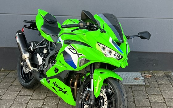Neufahrzeug Kawasaki Ninja ZX-4RR - Bild 2