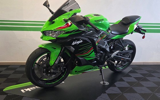 Gebrauchtmotorrad Kawasaki Ninja ZX-4RR - Bild 3