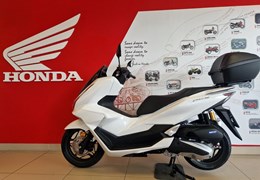 Neumotorrad Honda PCX125