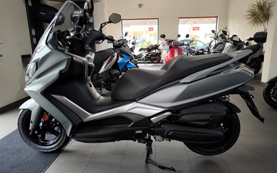 Gebrauchtmotorrad Kymco New Downtown 125i ABS - Bild 8