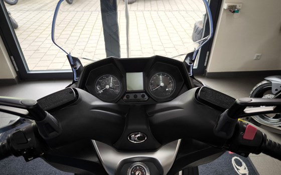 Gebrauchtmotorrad Kymco New Downtown 125i ABS - Bild 10