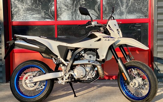Neufahrzeug Suzuki DR-Z4SM - Bild 1